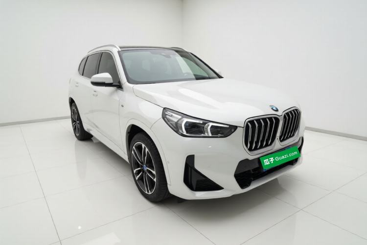 Used BMW X1 2024 sDrive25Li M Sport Package Front Right 45 Deg