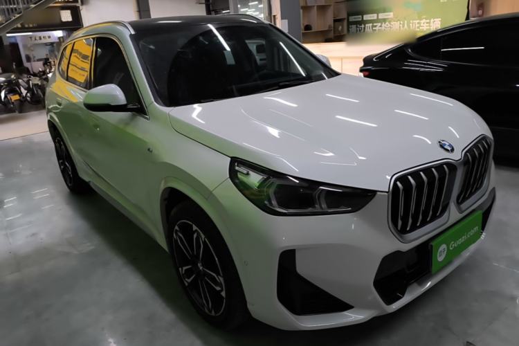 Used BMW X1 2024 sDrive25Li M Sport Package Front Right 45 Deg