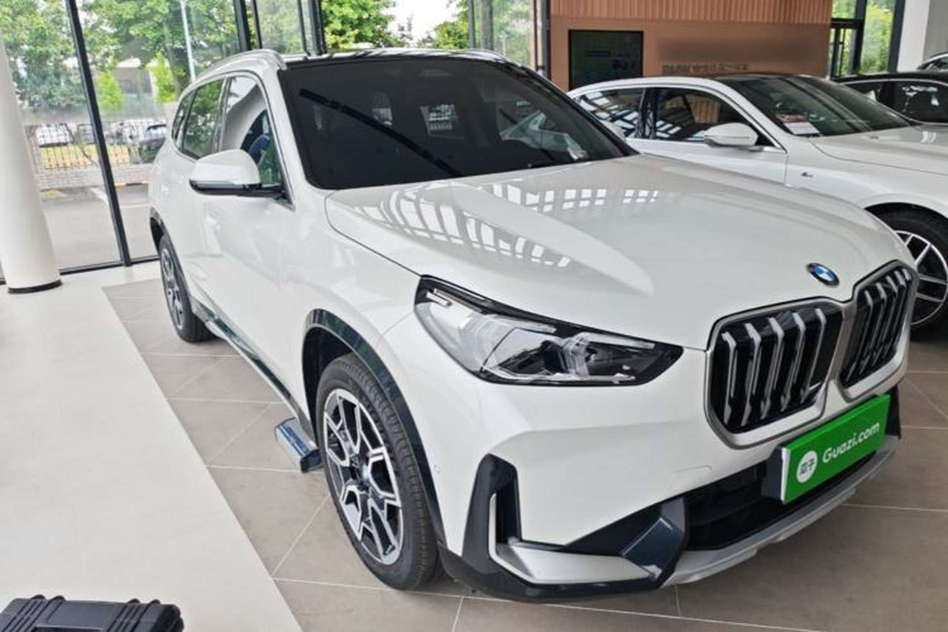 Used BMW X1 2024 sDrive25Li X Design Package Front Right 45 Deg