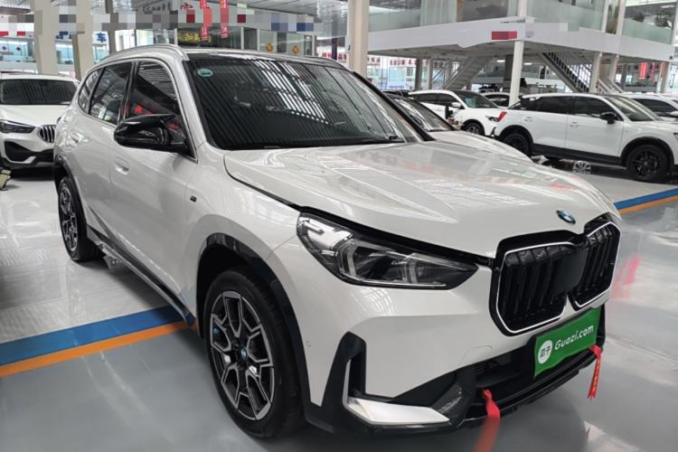 Used BMW X1 2024 sDrive25Li X Design Package Front Right 45 Deg