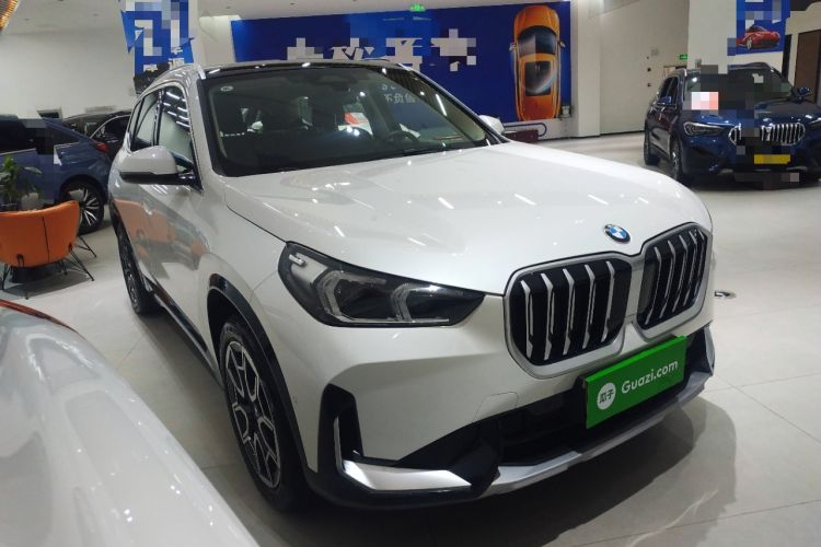 Used BMW X1 2024 sDrive25Li X Design Package Front Right 45 Deg