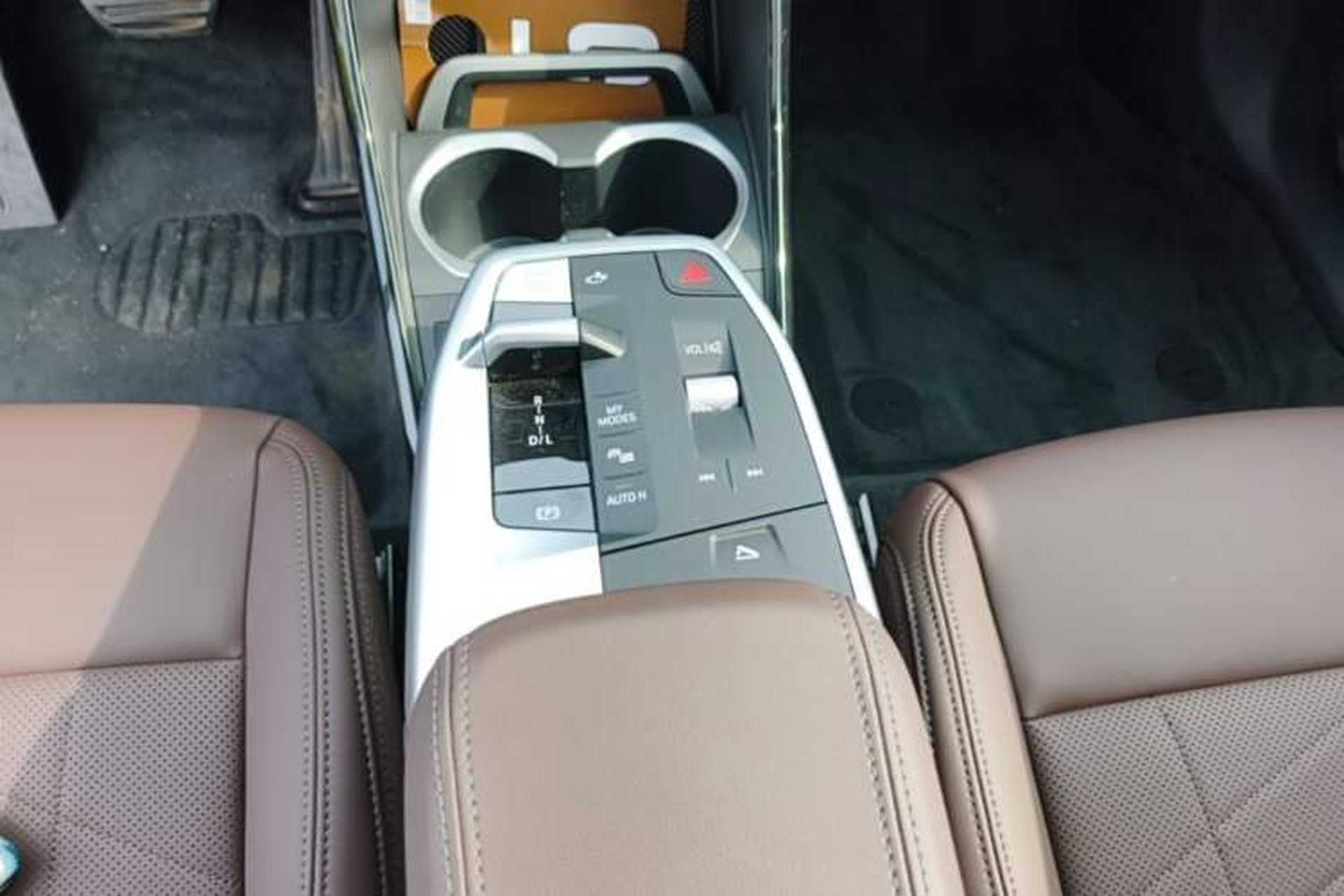 Used BMW X1 2024 sDrive25Li X Design Package Gear Lever
