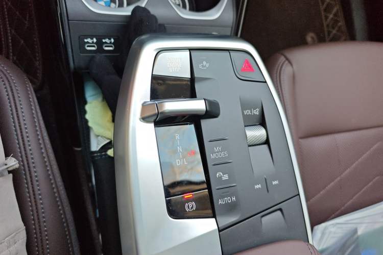 Used BMW X1 2024 sDrive25Li M Sport Package Gear Lever