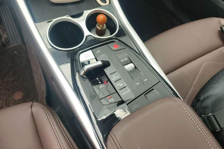 Used BMW X1 2024 sDrive25Li M Sport Package Gear Lever