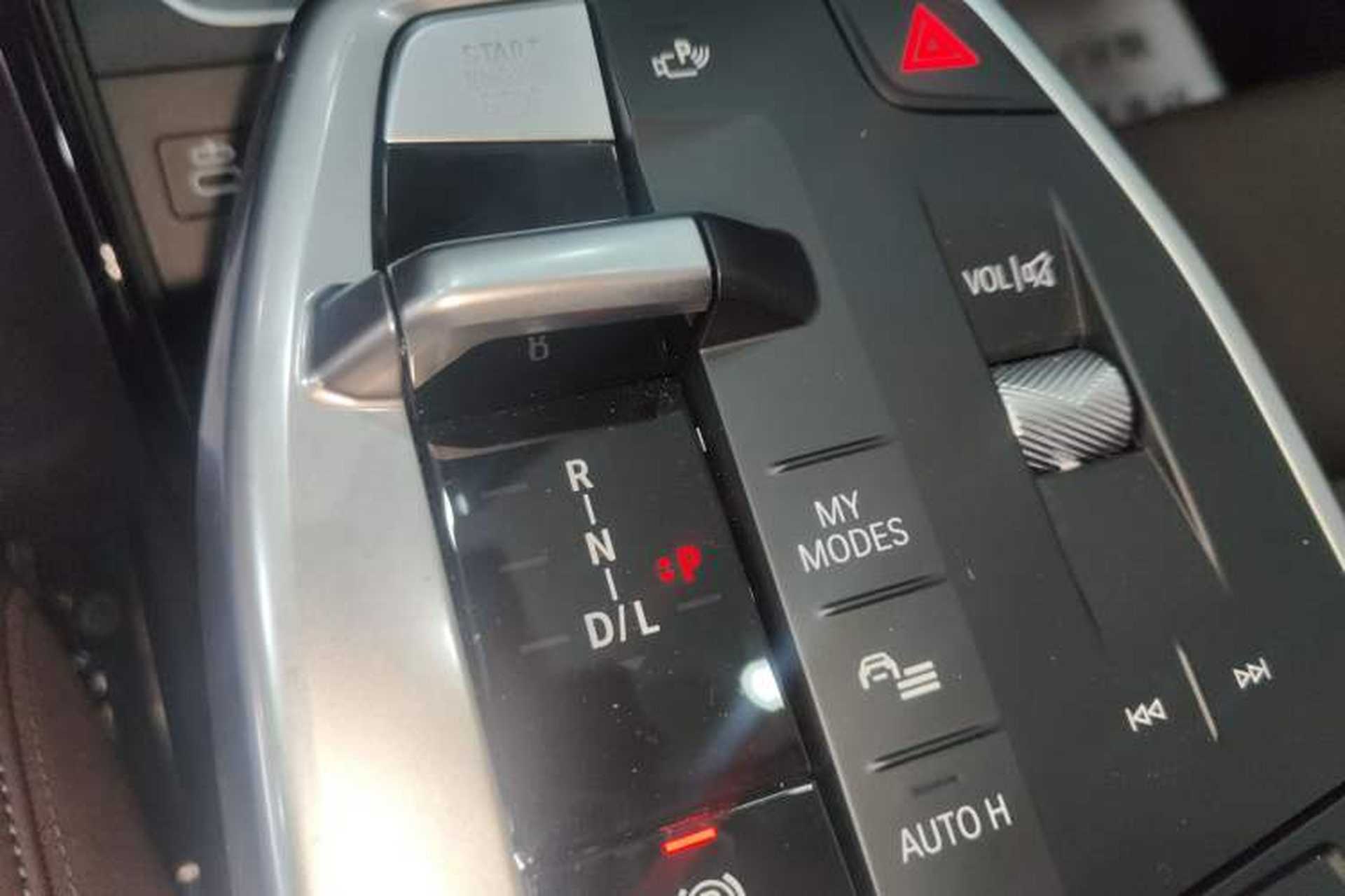 Used BMW X1 2024 sDrive25Li X Design Package Gear Lever