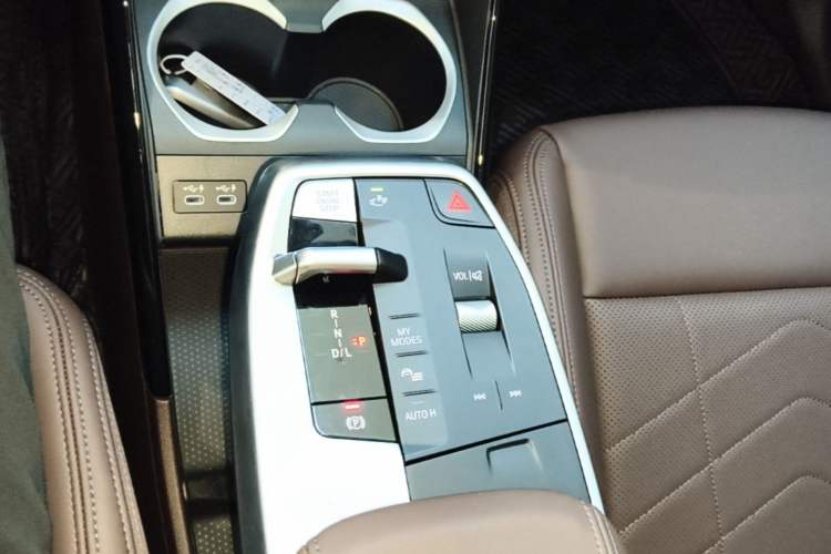Used BMW X1 2024 sDrive25Li M Sport Package Gear Lever