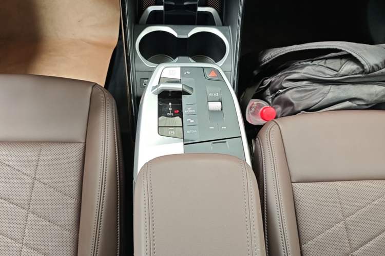 Used BMW X1 2024 sDrive25Li M Sport Package Gear Lever