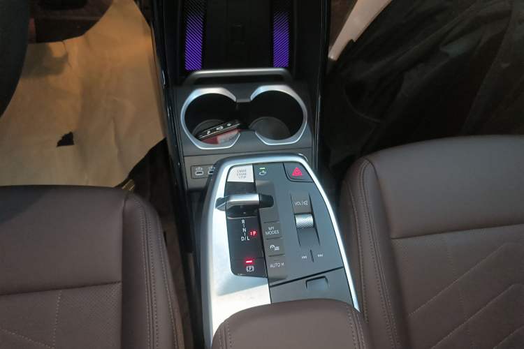 Used BMW X1 2024 sDrive25Li X Design Package Gear Lever