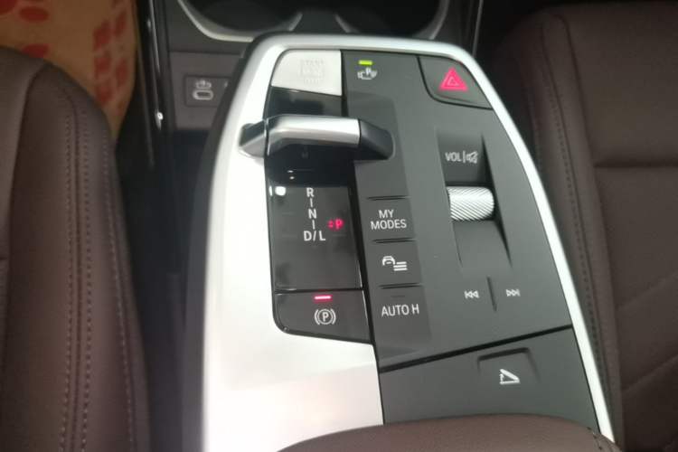 Used BMW X1 2024 sDrive25Li M Sport Package Gear Lever