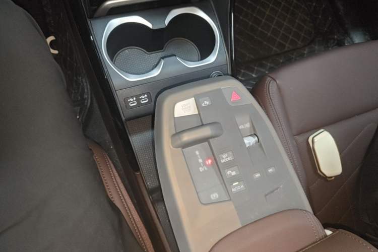 Used BMW X1 2024 sDrive25Li X Design Package Gear Lever