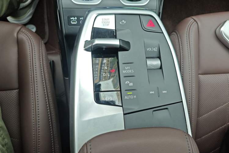 Used BMW X1 2024 sDrive25Li M Sport Package Gear Lever