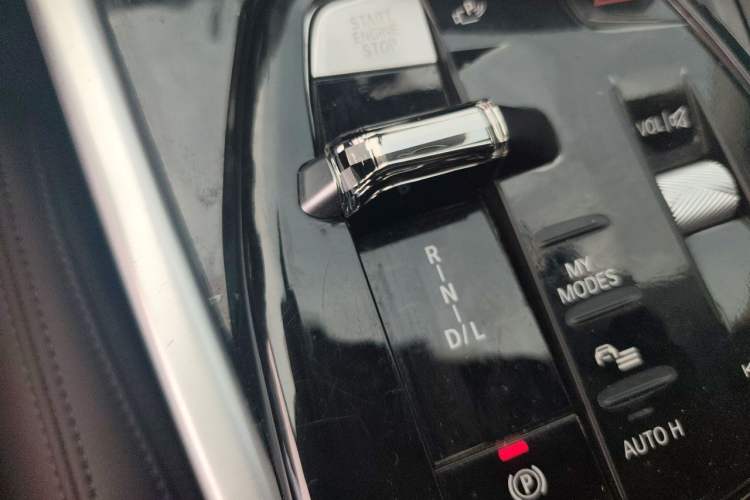 Used BMW X1 2024 sDrive25Li M Sport Package Gear Lever