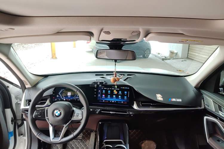 Used BMW X1 2024 sDrive25Li X Design Package Headliner