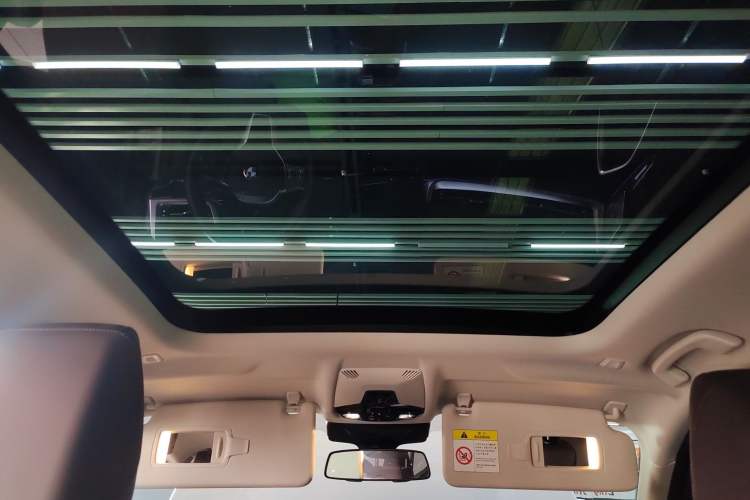 Used BMW X1 2024 sDrive25Li X Design Package Headliner