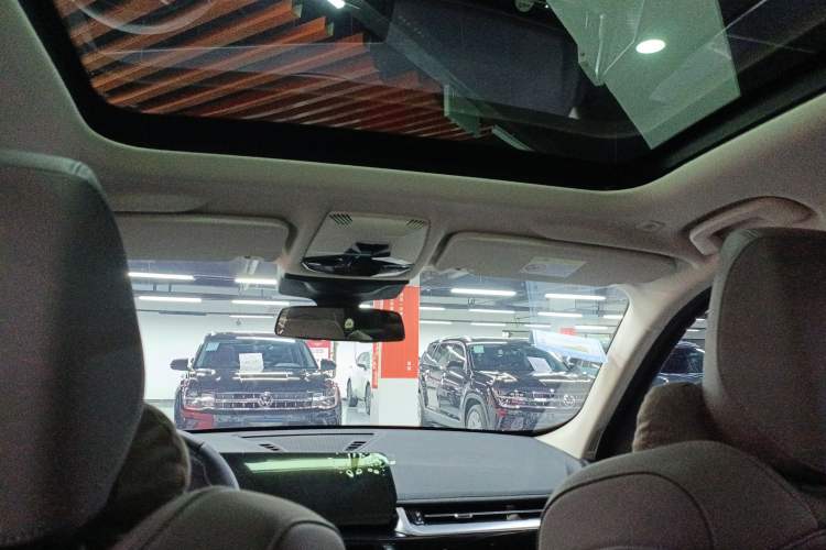 Used BMW X1 2024 sDrive25Li X Design Package Headliner