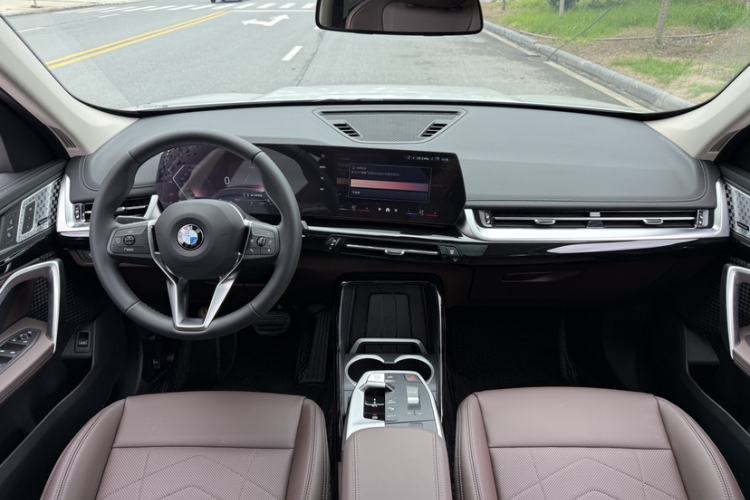 Used BMW X1 2024 sDrive25Li X Design Package Interior 1