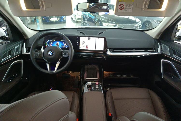 Used BMW X1 2024 sDrive25Li X Design Package Interior 2