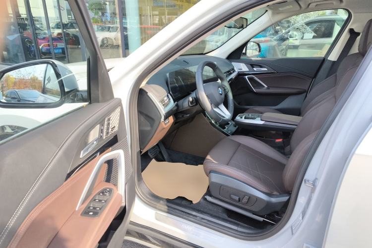 Used BMW X1 2024 sDrive25Li X Design Package Interior 3