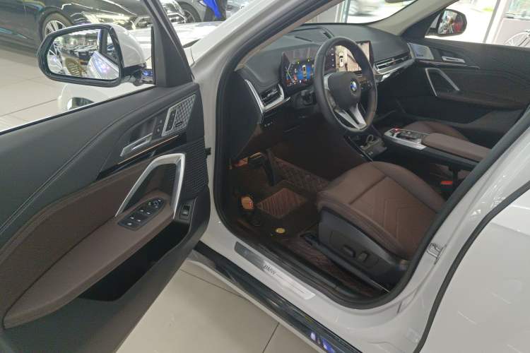 Used BMW X1 2024 sDrive25Li X Design Package Interior 3