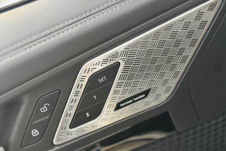 Used BMW X1 2024 sDrive25Li X Design Package Interior 7