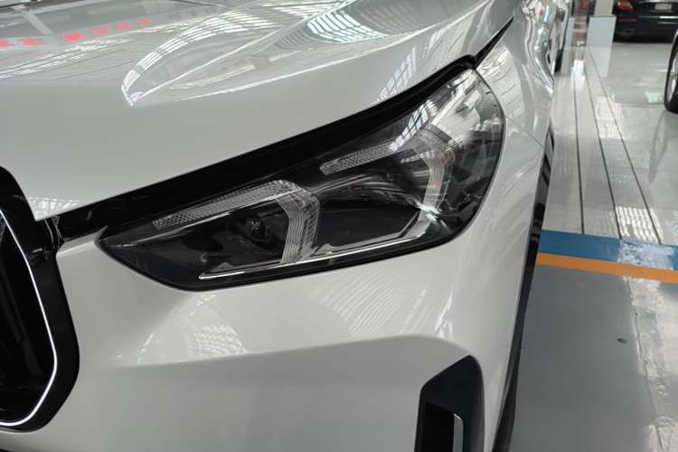 Used BMW X1 2024 sDrive25Li X Design Package Left Front Headlight