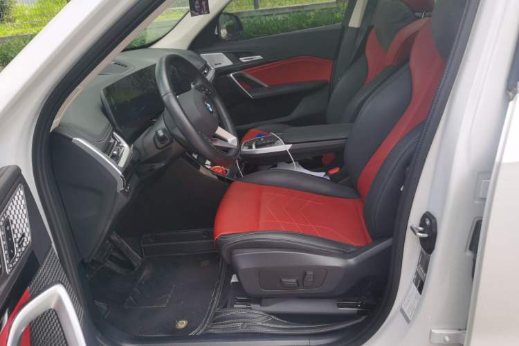Used BMW X1 2024 sDrive25Li X Design Package Left Front Seat