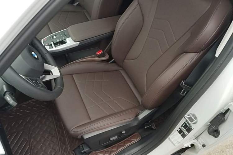 Used BMW X1 2024 sDrive25Li X Design Package Left Front Seat