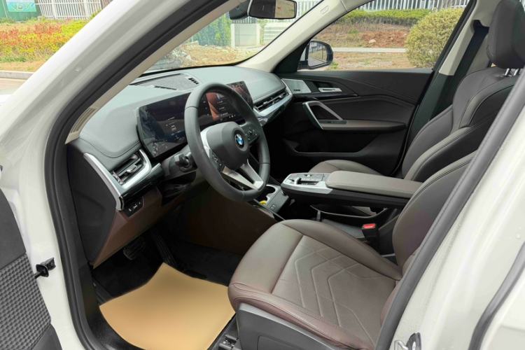 Used BMW X1 2024 sDrive25Li X Design Package Left Front Seat