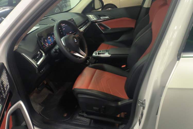 Used BMW X1 2024 sDrive25Li X Design Package Left Front Seat