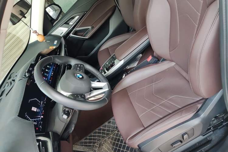 Used BMW X1 2024 sDrive25Li X Design Package Left Front Seat