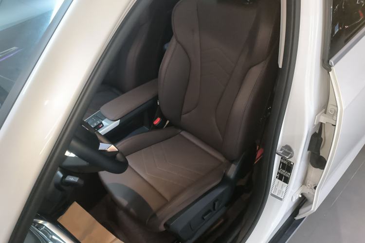 Used BMW X1 2024 sDrive25Li X Design Package Left Front Seat