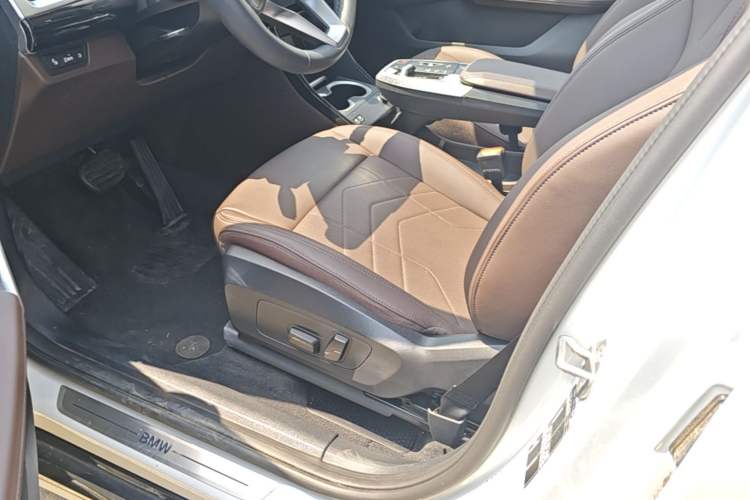 Used BMW X1 2024 sDrive25Li X Design Package Left Front Seat