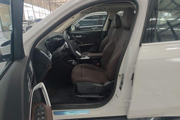 Used BMW X1 2024 sDrive25Li X Design Package Left Front Seat