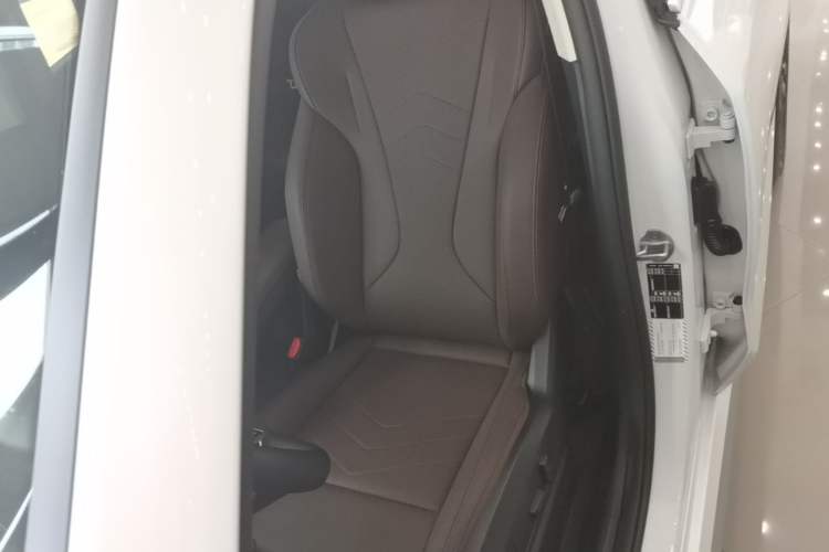 Used BMW X1 2024 sDrive25Li M Sport Package Left Front Seat