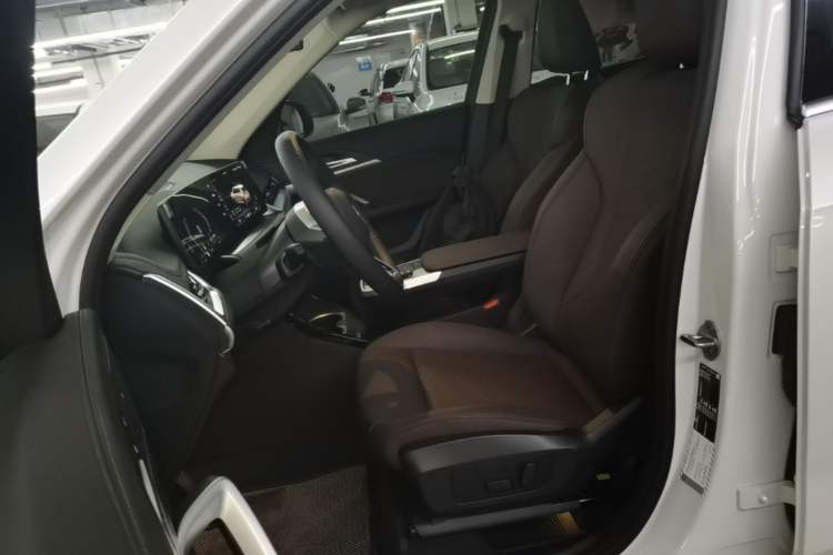 Used BMW X1 2024 sDrive25Li M Sport Package Left Front Seat