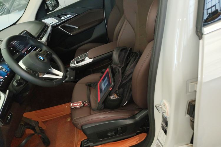 Used BMW X1 2024 sDrive25Li X Design Package Left Front Seat