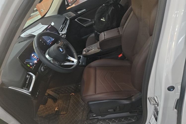 Used BMW X1 2024 sDrive25Li X Design Package Left Front Seat