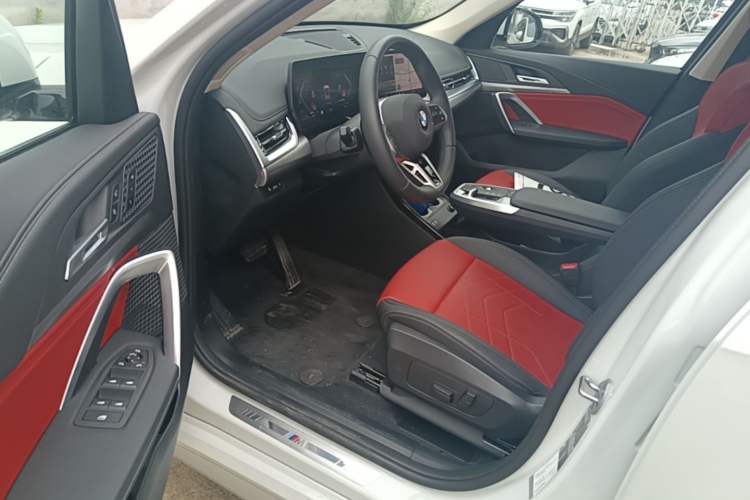 Used BMW X1 2024 sDrive25Li M Sport Package Left Front Seat