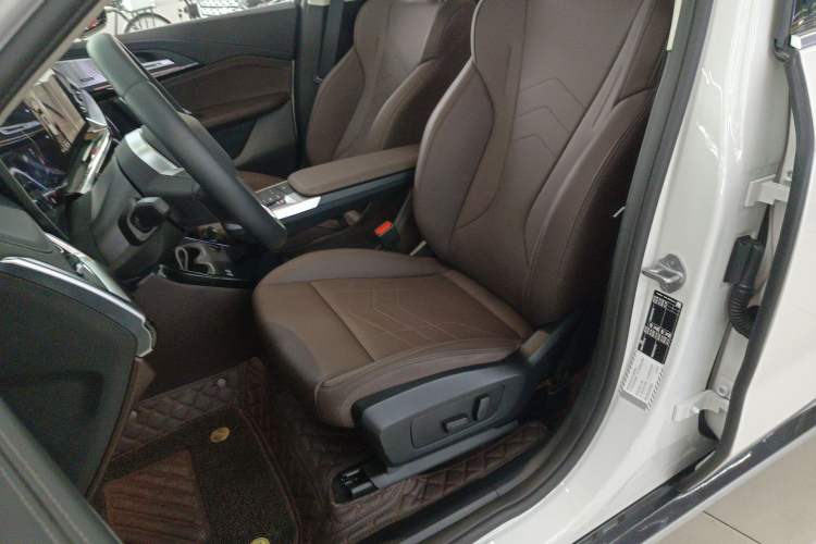 Used BMW X1 2024 sDrive25Li X Design Package Left Front Seat