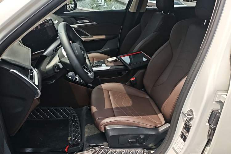 Used BMW X1 2024 sDrive25Li M Sport Package Left Front Seat