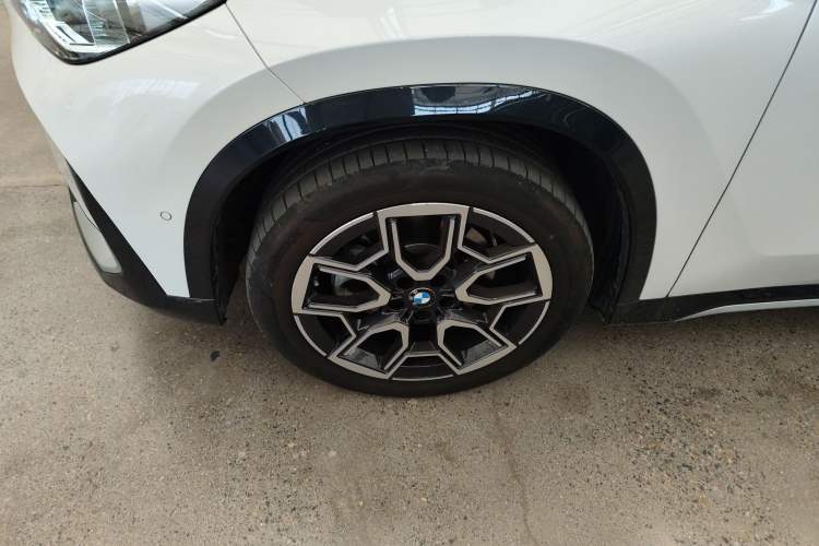 Used BMW X1 2024 sDrive25Li X Design Package Left Front Wheel Hub