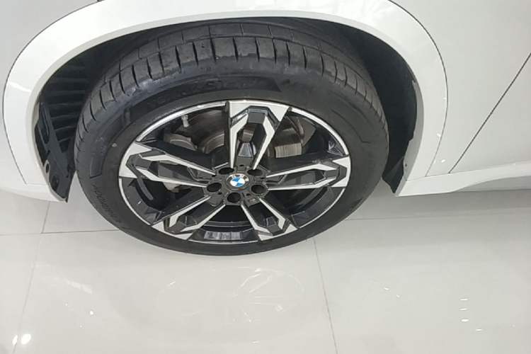 Used BMW X1 2024 sDrive25Li M Sport Package Left Front Wheel Hub