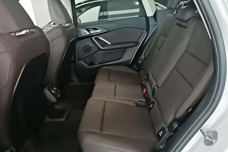 Used BMW X1 2024 sDrive25Li X Design Package Left Rear Seat