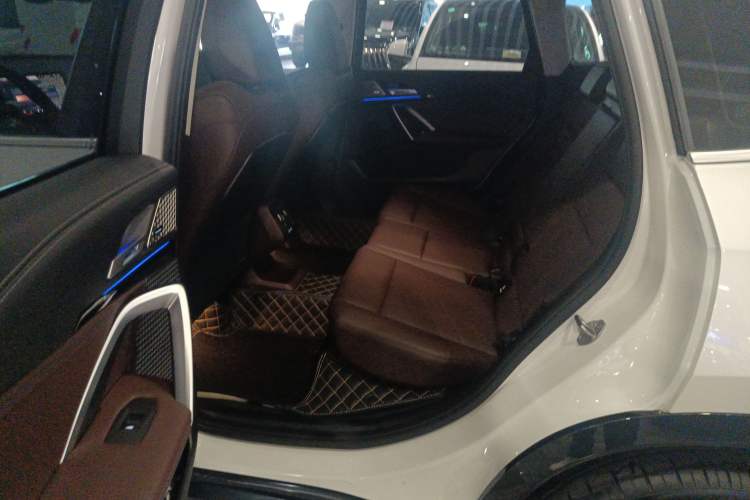 Used BMW X1 2024 sDrive25Li X Design Package Left Rear Seat