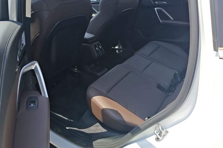 Used BMW X1 2024 sDrive25Li X Design Package Left Rear Seat