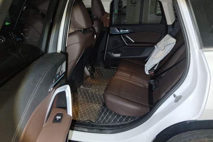 Used BMW X1 2024 sDrive25Li X Design Package Left Rear Seat