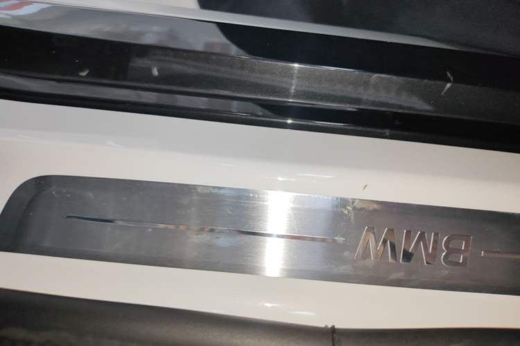 Used BMW X1 2024 sDrive25Li X Design Package Left Side Sill