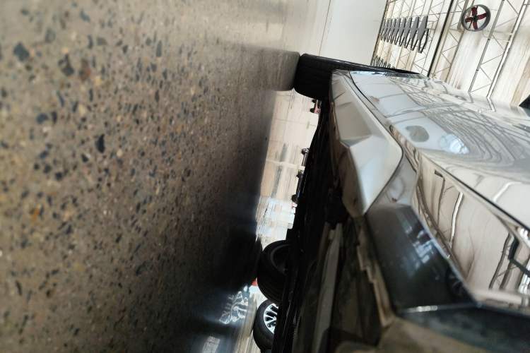 Used BMW X1 2024 sDrive25Li X Design Package Left Side Sill
