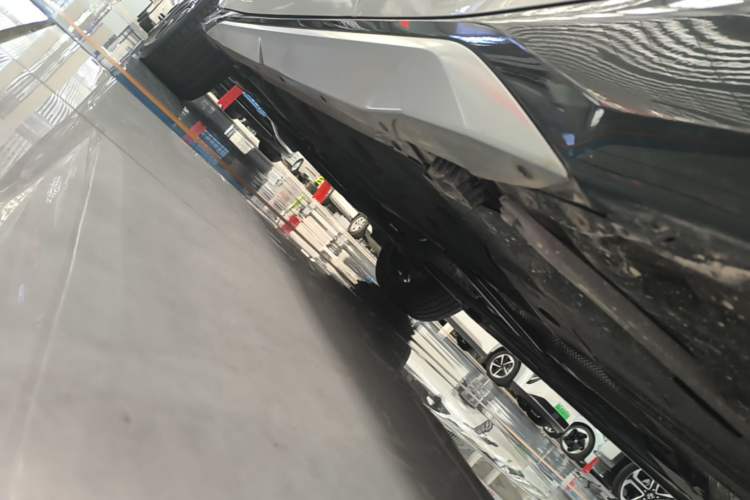 Used BMW X1 2024 sDrive25Li X Design Package Left Side Sill