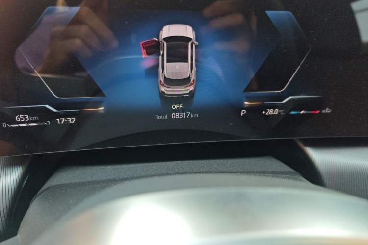 Used BMW X1 2024 sDrive25Li M Sport Package Odometer Close Up